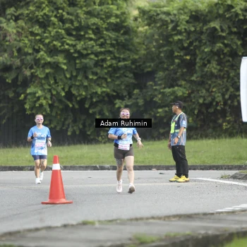 Runner Photo 3249576