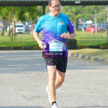 Runner Photo 3249632