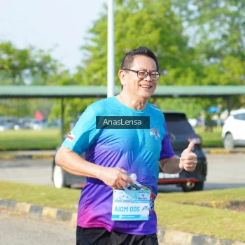 Runner Photo 3249747