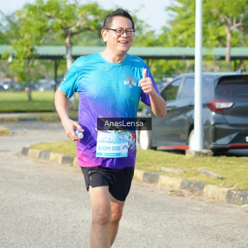 Runner Photo 3249756