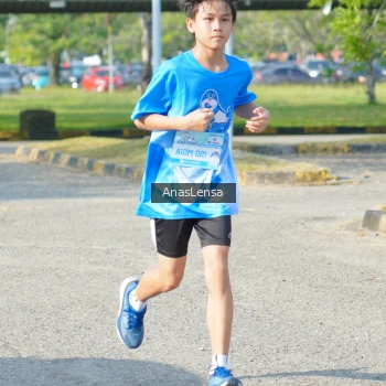 Runner Photo 3249780