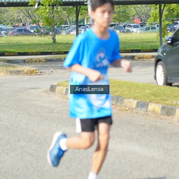 Runner Photo 3249818