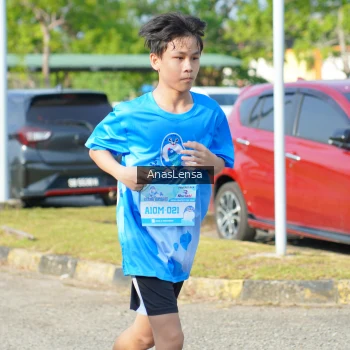 Runner Photo 3249918