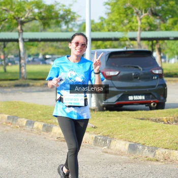 Runner Photo 3250057