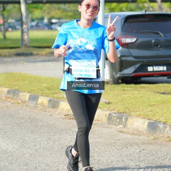 Runner Photo 3250059