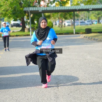 Runner Photo 3250188