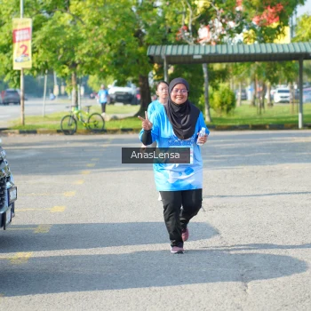 Runner Photo 3250555