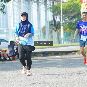 Runner Photo 3253162