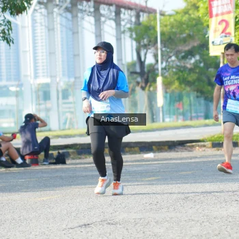 Runner Photo 3253164