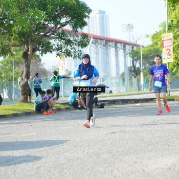 Runner Photo 3253254