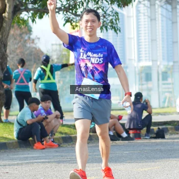 Runner Photo 3253443
