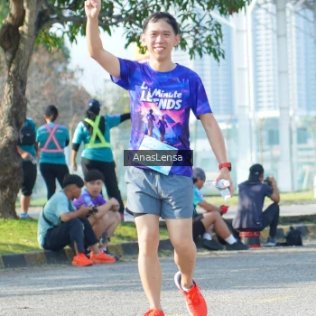 Runner Photo 3253444