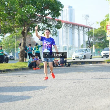 Runner Photo 3253445