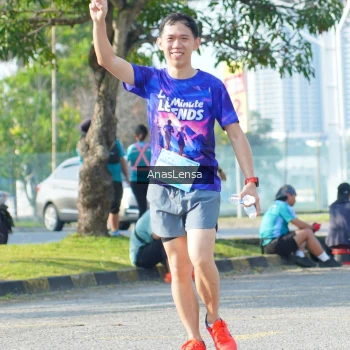 Runner Photo 3253544
