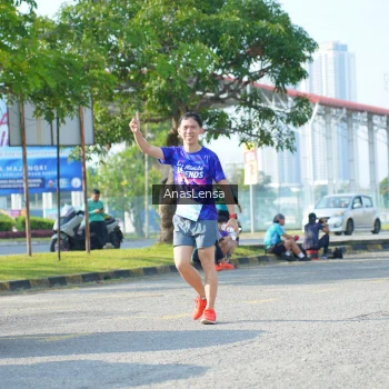Runner Photo 3253563