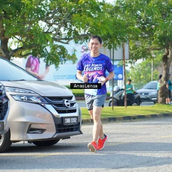Runner Photo 3253592