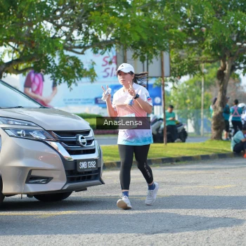 Runner Photo 3253735