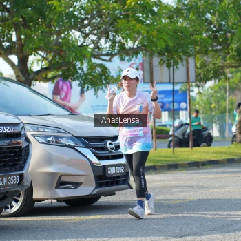 Runner Photo 3253817