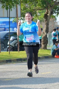 Runner Photo 3254007