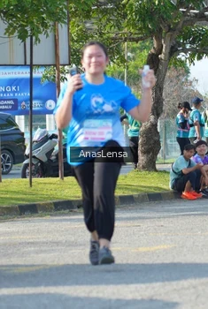 Runner Photo 3254105