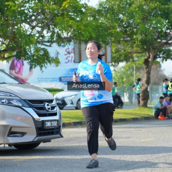 Runner Photo 3254113