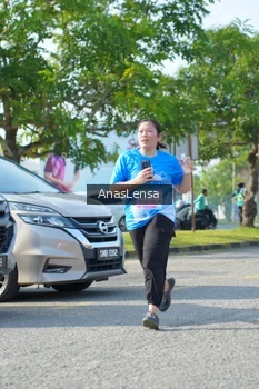 Runner Photo 3254147