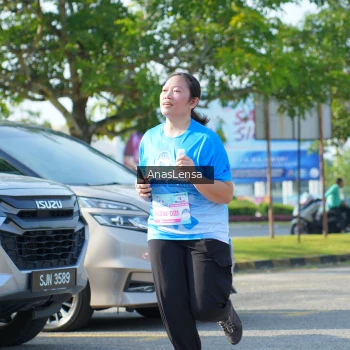 Runner Photo 3254157