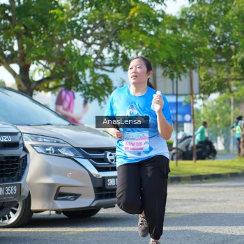 Runner Photo 3254176