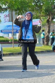 Runner Photo 3254341