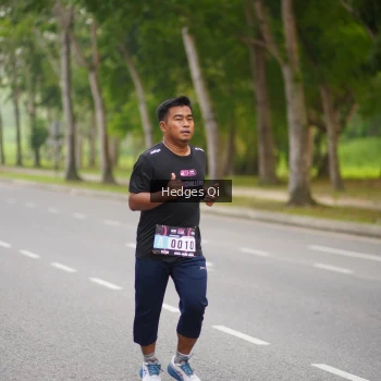 Runner Photo 3254413
