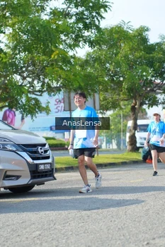 Runner Photo 3254681
