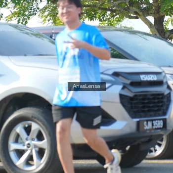 Runner Photo 3254793