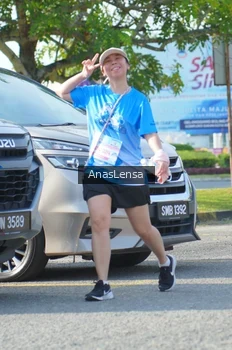 Runner Photo 3254798