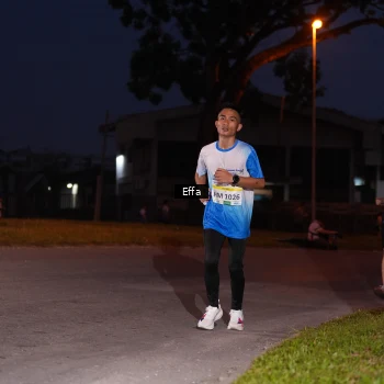 Runner Photo 3254813