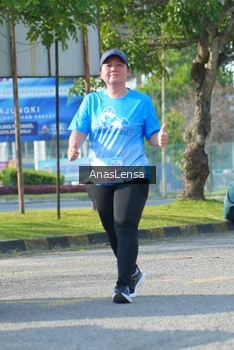 Runner Photo 3254979