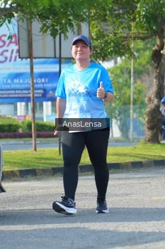 Runner Photo 3254996