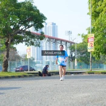 Runner Photo 3255946