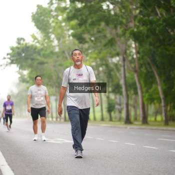 Runner Photo 3256000