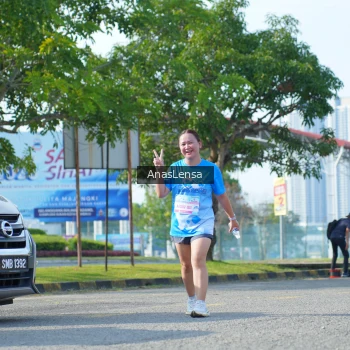 Runner Photo 3256086