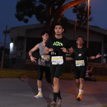 Runner Photo 3256088