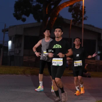 Runner Photo 3256092