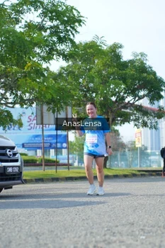 Runner Photo 3256145