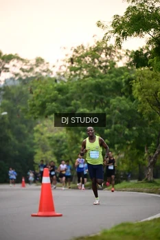 Runner Photo 3256495