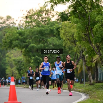 Runner Photo 3256603