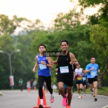 Runner Photo 3256687