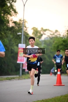 Runner Photo 3256774