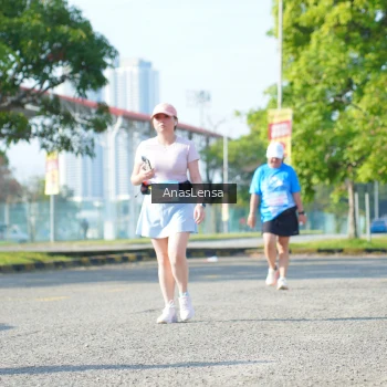 Runner Photo 3257106