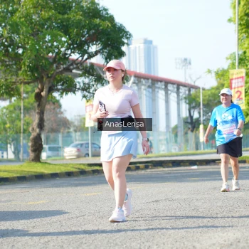 Runner Photo 3257113