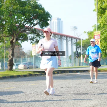 Runner Photo 3257143