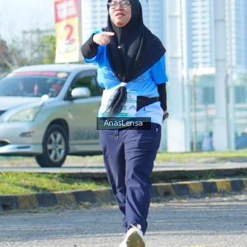 Runner Photo 3258020